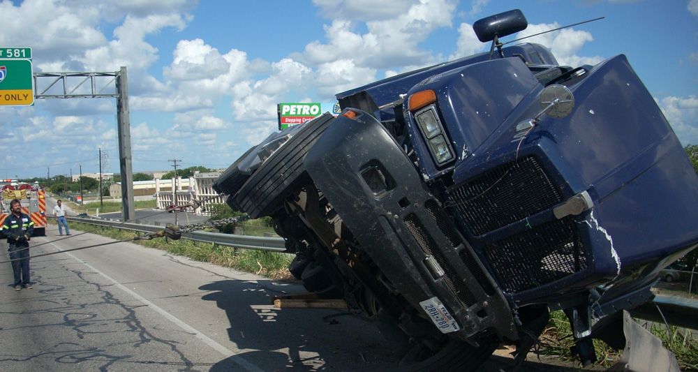 truck rollover 